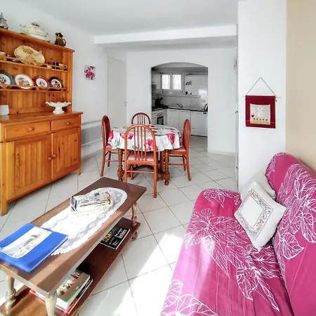 Cosy A Sirach Avec Vue Sur La Montagne 44 M² *